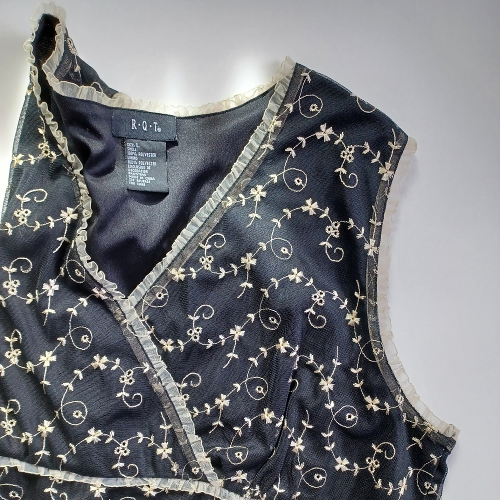Embroidered Sleeveless Top